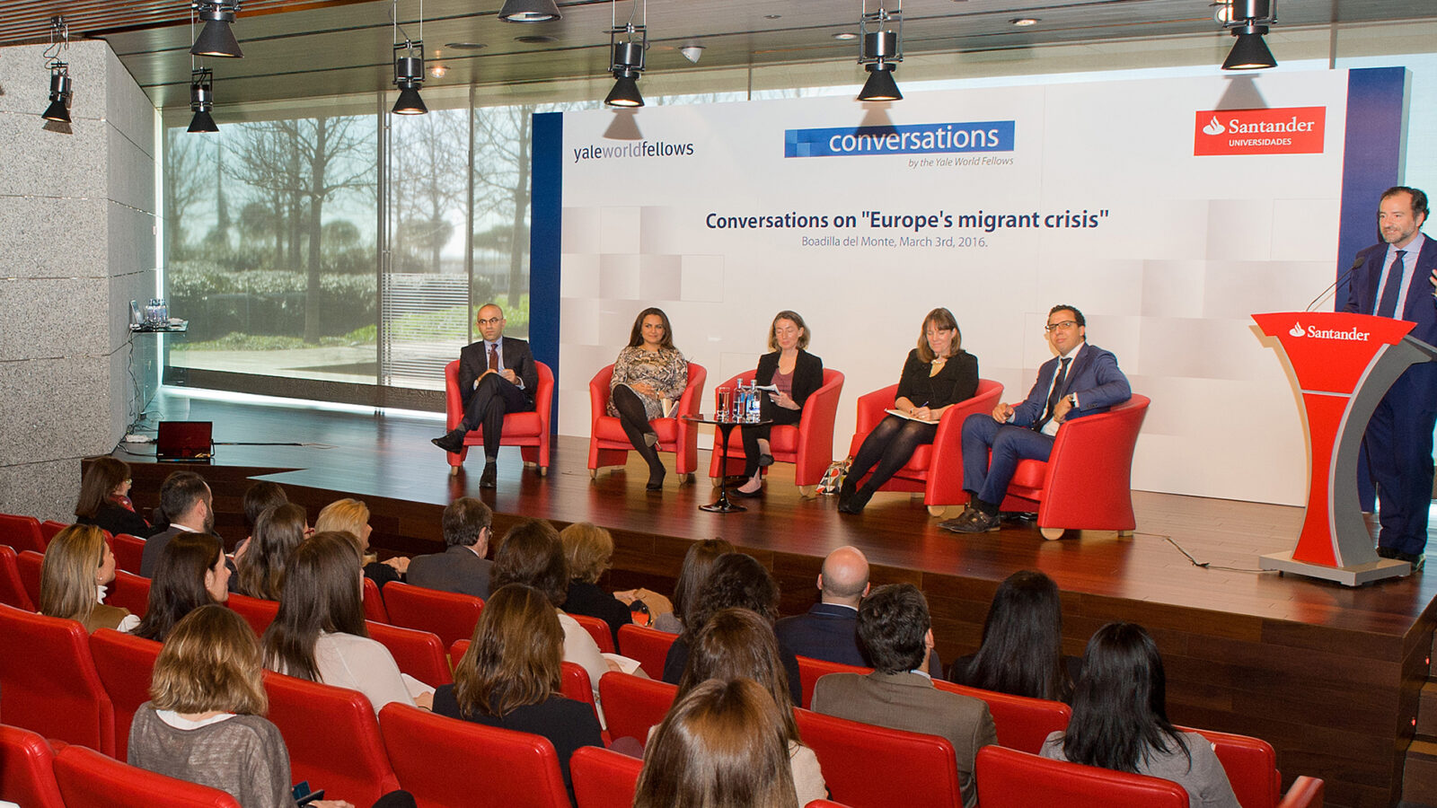 Yale co-hosts Conversations Without Borders event in Madrid photo